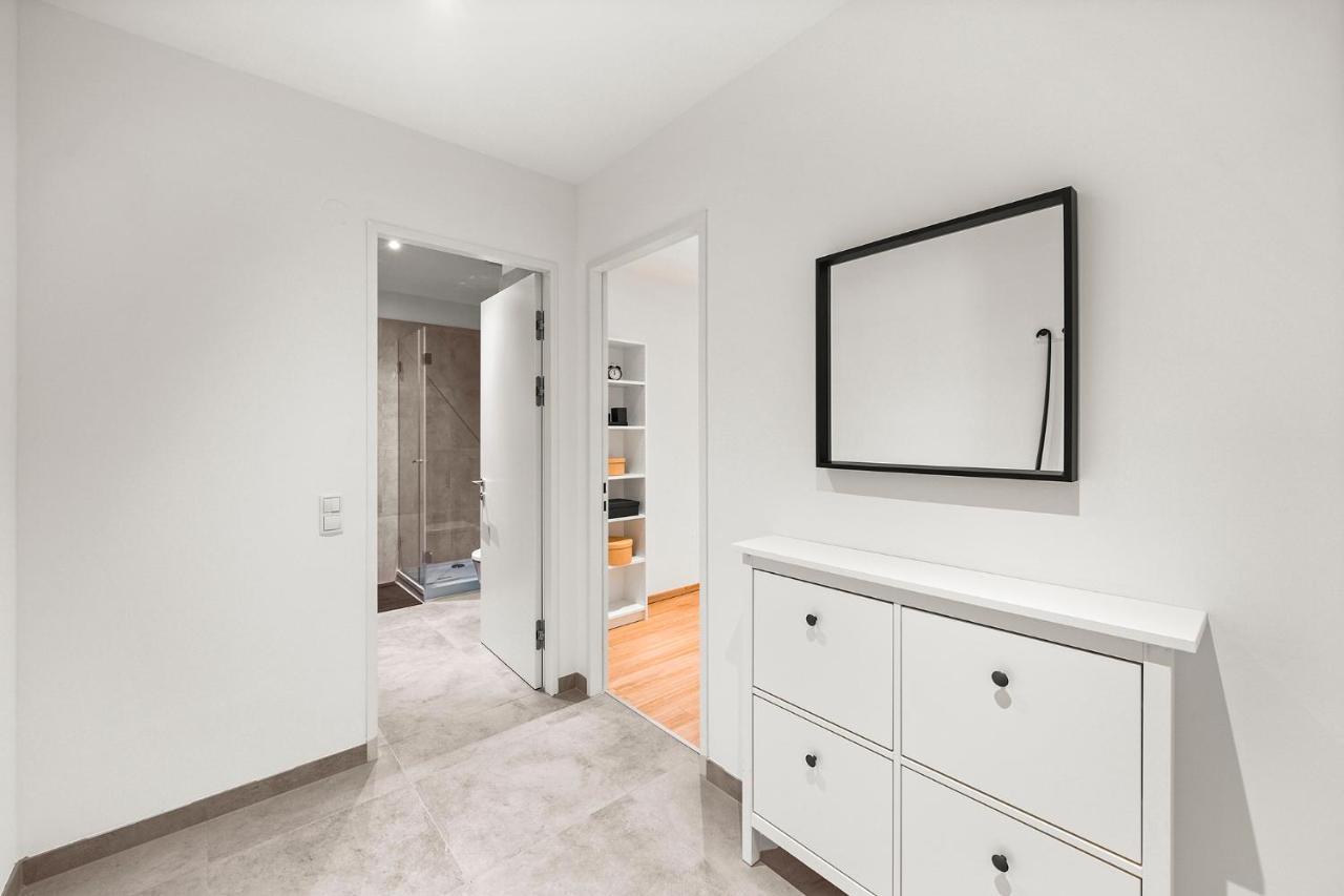 Vibestudio 404 - Central - Ac - Near Parking Apartment *